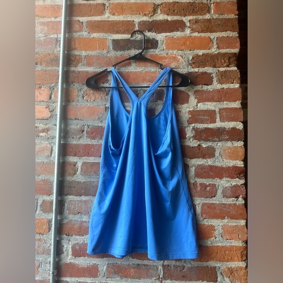 Under Amour Women’s Tank top size Large - Picture 4 of 4